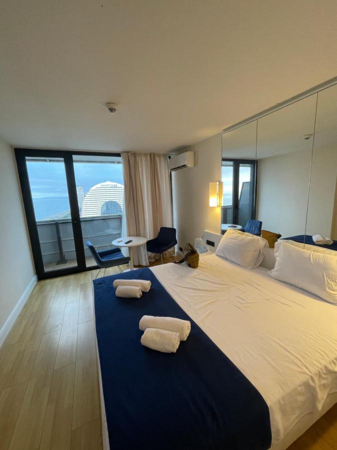 Orbi City Suite Батуми Экстерьер фото