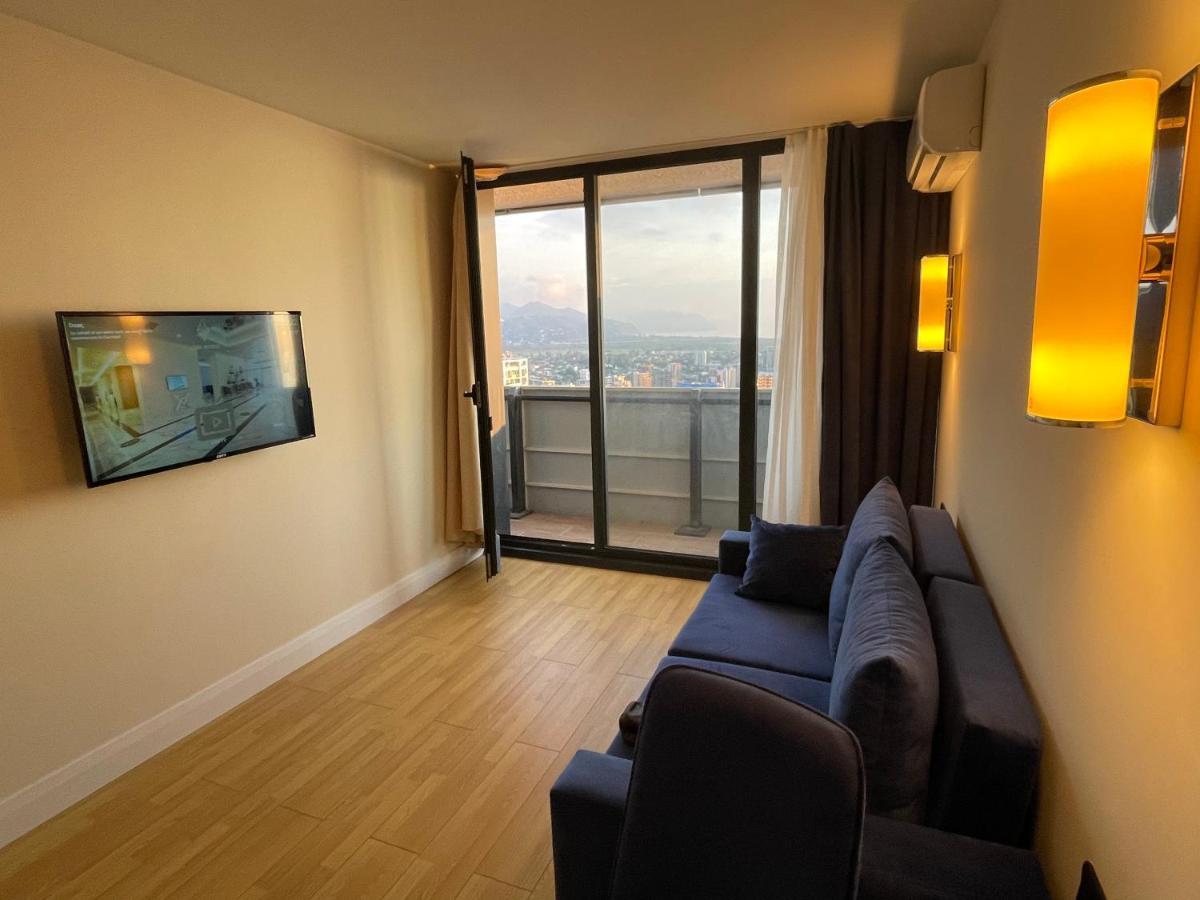 Orbi City Suite Батуми Экстерьер фото