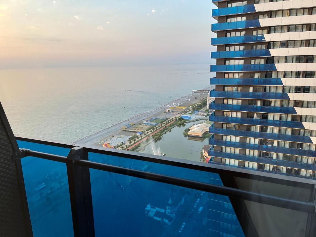 Orbi City Suite Батуми Экстерьер фото